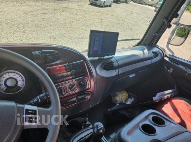 현대 살수차 메가트럭 스텐탱크 8,200L 수동 6