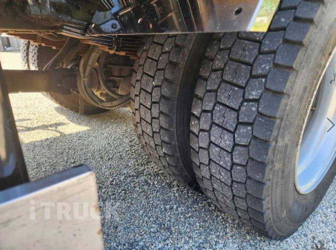 현대 살수차 메가트럭 스텐탱크 8,200L 수동 10