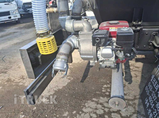 현대 살수차 메가트럭 스텐탱크 7,000L 수동 9