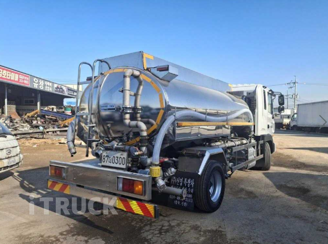 현대 살수차 메가트럭 스텐탱크 7,000L 수동 7