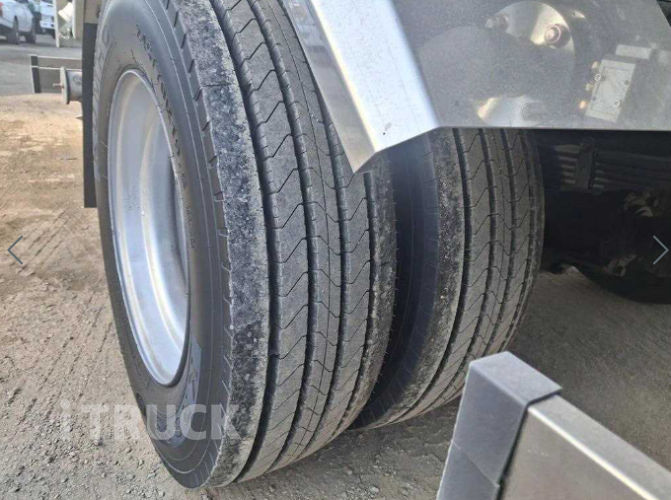 현대 살수차 메가트럭 스텐탱크 7,000L 수동 15