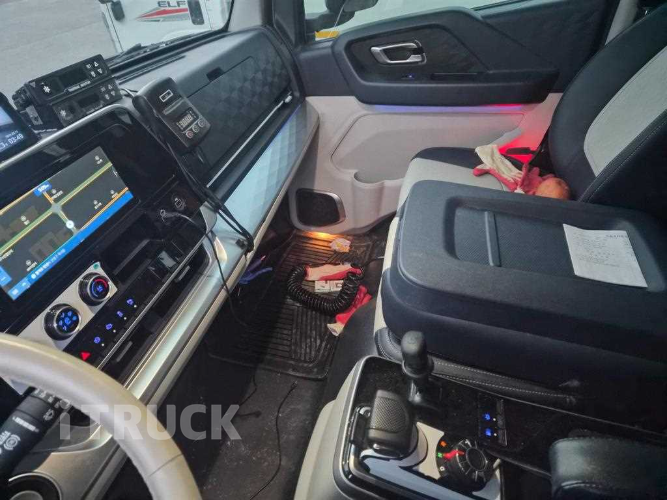 타타대우 더쎈 4톤 광폭 냉동탑 6