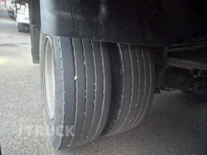 타타대우 더쎈 4톤 광폭 냉동탑 9