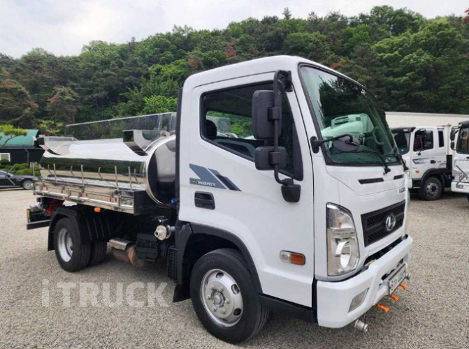 현대 살수차 올뉴마이티 스텐탱크 4,000L 수동 1