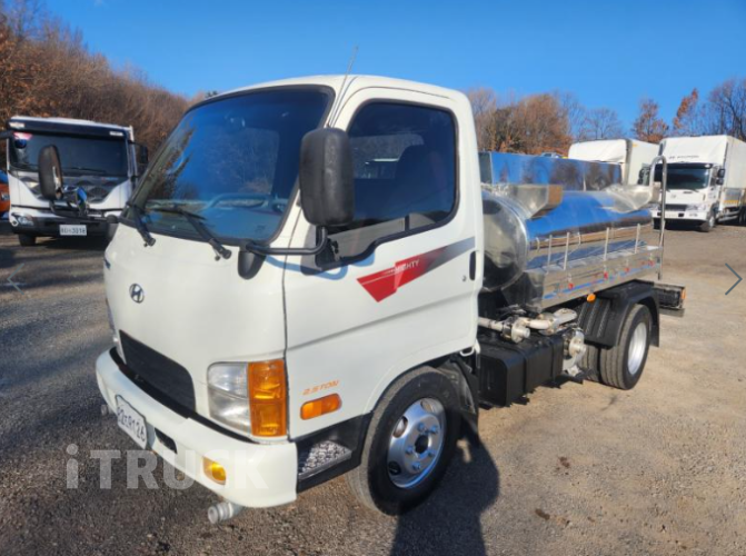 현대 살수차 마이티큐티 스텐탱크 2,400L 수동