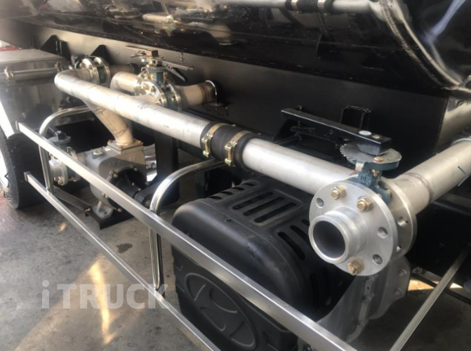 현대 살수차 메가트럭 스텐탱크 7,800L 수동 14