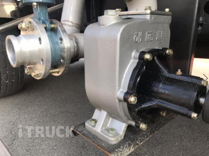 현대 살수차 메가트럭 스텐탱크 7,800L 수동 13