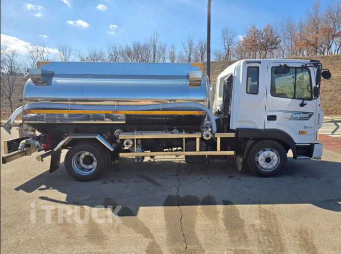 현대 살수차 메가트럭 스텐탱크 7,800L 수동 3