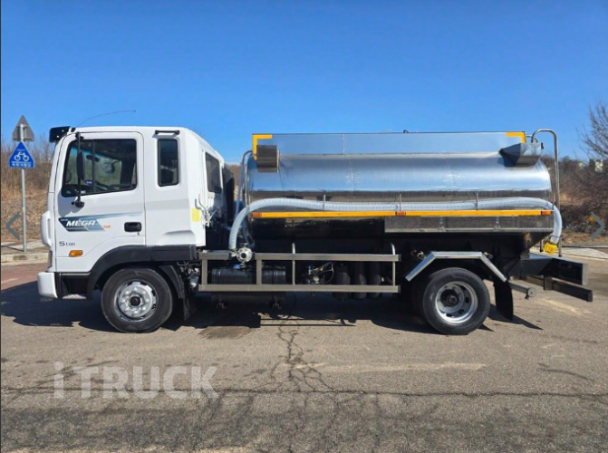 현대 살수차 메가트럭 스텐탱크 7,800L 수동 4