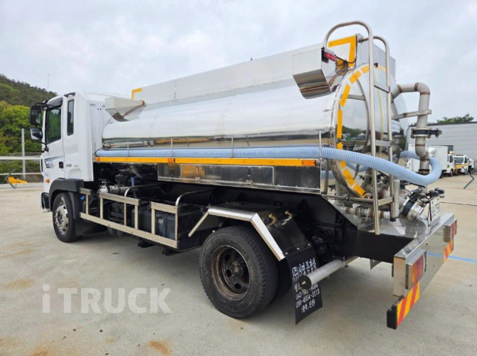 현대 살수차 메가트럭 스텐탱크 7,500L 수동 5