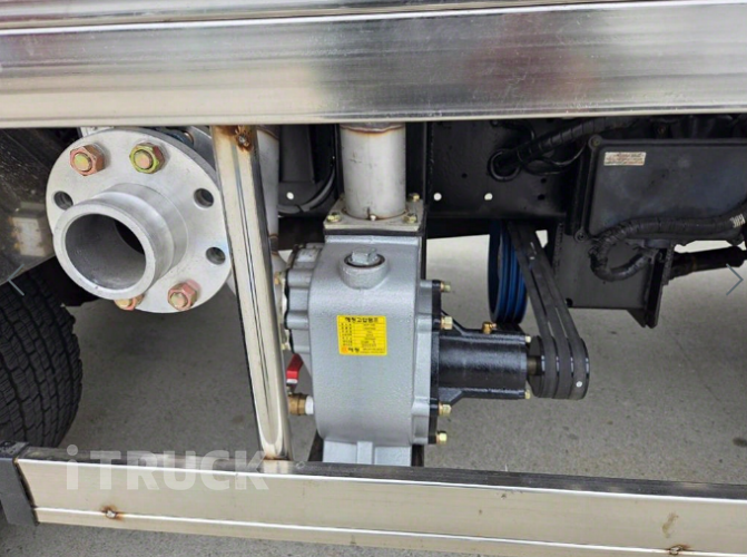 현대 살수차 메가트럭 스텐탱크 7,500L 수동 12