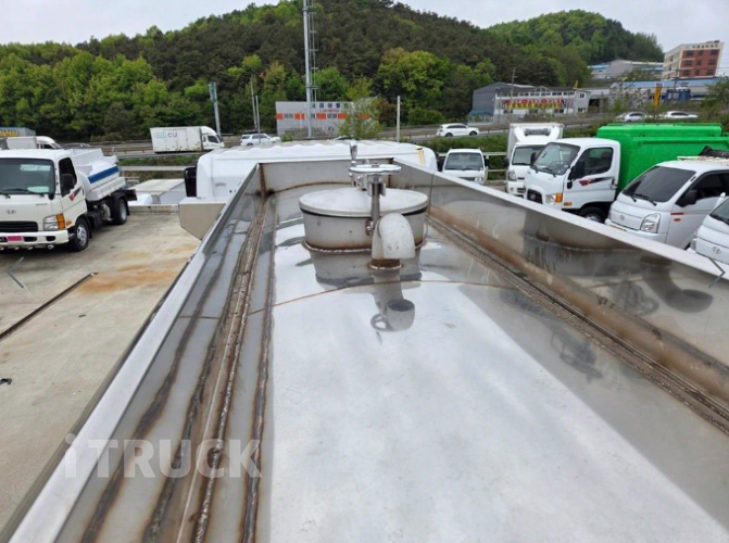 현대 살수차 메가트럭 스텐탱크 7,500L 수동 8