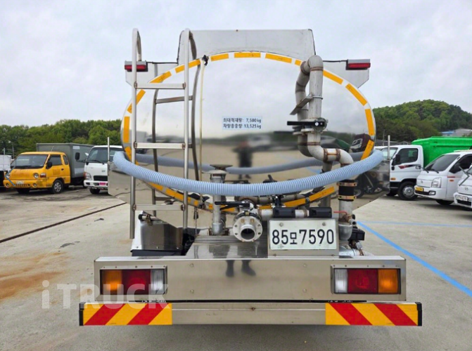 현대 살수차 메가트럭 스텐탱크 7,500L 수동 6