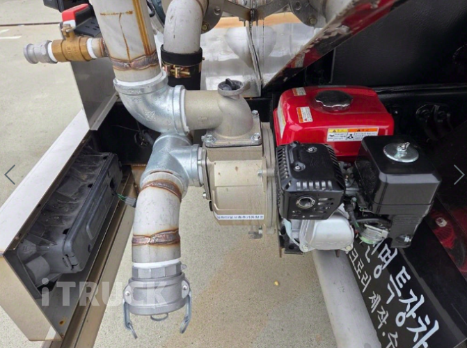 현대 살수차 메가트럭 스텐탱크 7,500L 수동 10