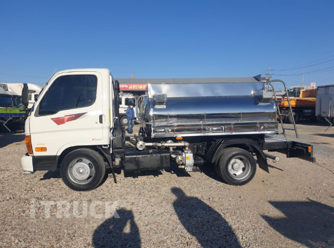 현대 살수차 마이티큐티 스텐탱크 2,500L 수동 4