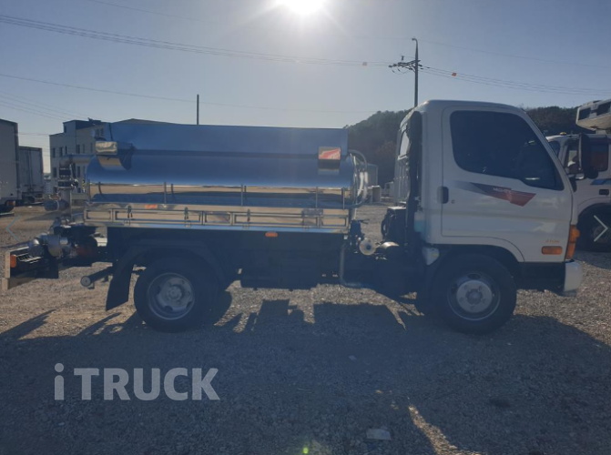 현대 살수차 마이티큐티 스텐탱크 2,500L 수동 2