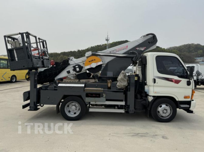 현대 고소작업차 노바스 24m 마이티큐티 2.5톤 7