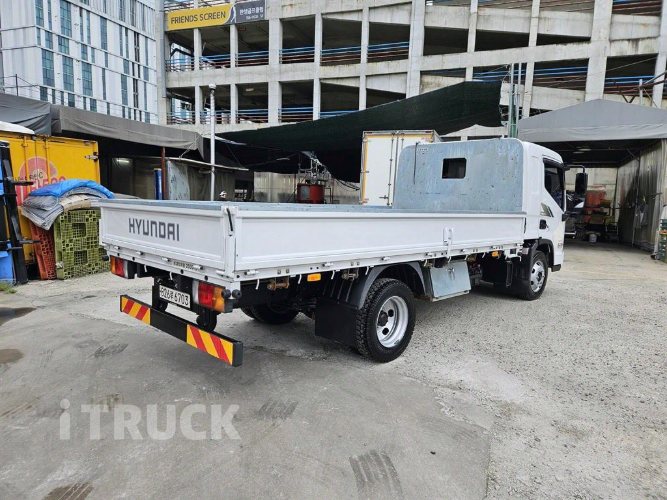 현대 올뉴마이티 2.5톤 카고 슈퍼캡 초장축 1