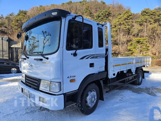 현대 메가트럭 250 단바리 카고 4.5톤 수동