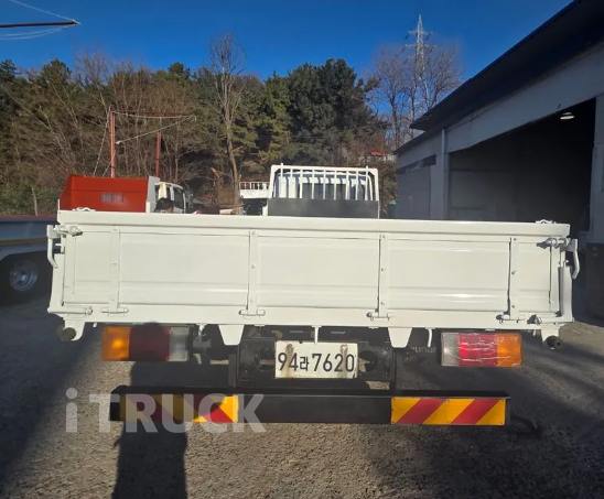 현대 메가트럭 235 단바리 카고 4.5톤 수동 4