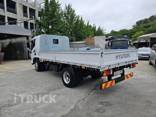 현대 올뉴마이티 2.5톤 카고 슈퍼캡 4