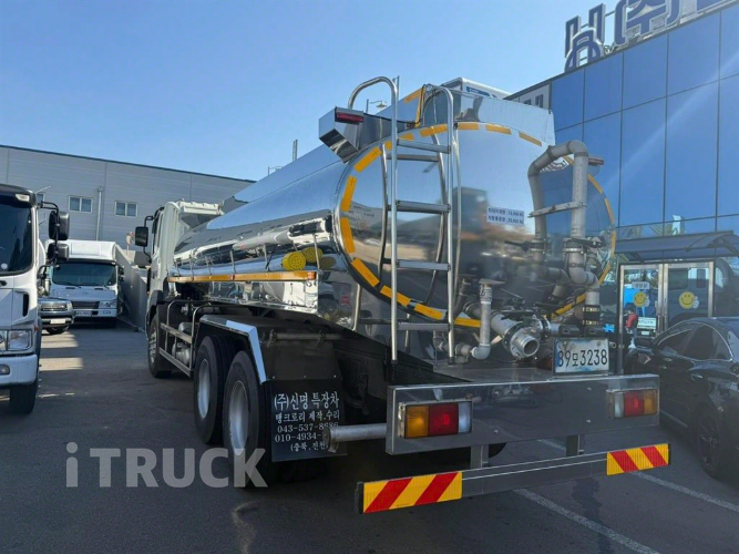 현대 살수차 트라고 스텐탱크 15,000L 오토 3