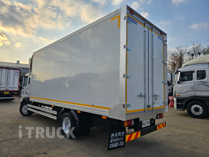 현대 메가트럭 280 단바리 익스하이탑 5.2톤 수동 5