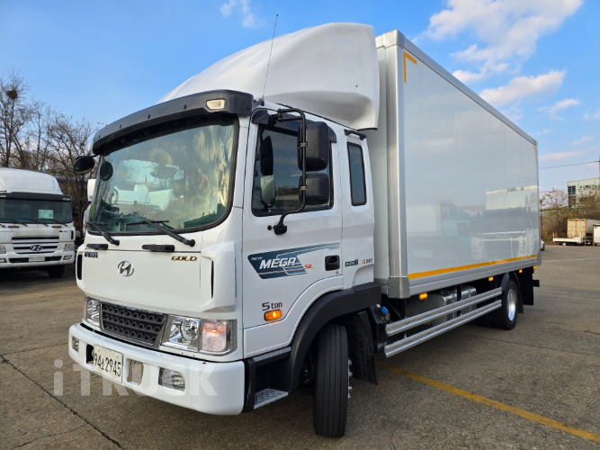 현대 메가트럭 280 단바리 익스하이탑 5.2톤 수동 0
