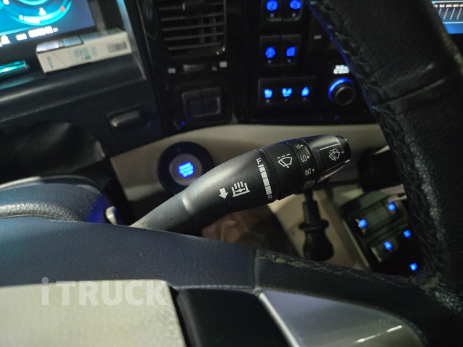 타타대우 맥쎈 320 후축 냉동 컨테이너탑 8.5톤 오토 19