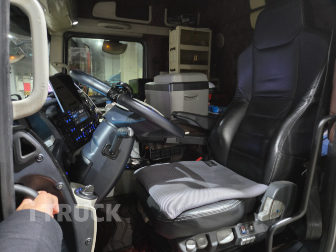 타타대우 맥쎈 320 후축 냉동 컨테이너탑 8.5톤 오토 15