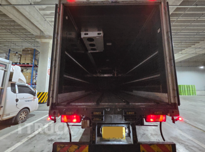 타타대우 맥쎈 320 후축 냉동 컨테이너탑 8.5톤 오토 4