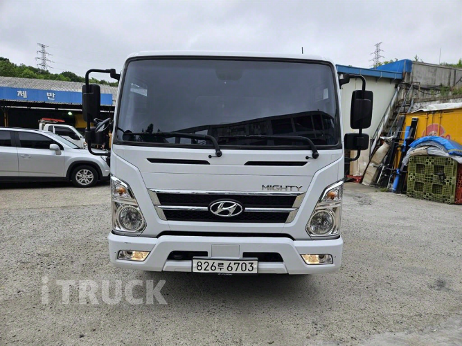 현대 올뉴마이티 2.5톤 카고 슈퍼캡 1