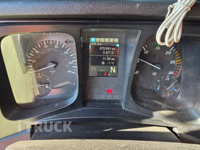 벤츠 아록스 299 후축 냉동윙 9.5톤 오토 18