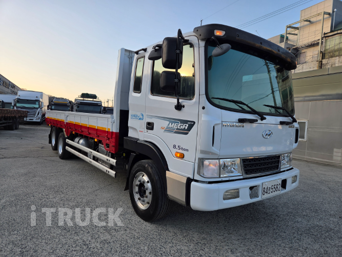 현대 메가트럭 280 후축 카고 8.5톤 수동 2