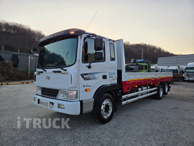 현대 메가트럭 280 후축 카고 8.5톤 수동 9