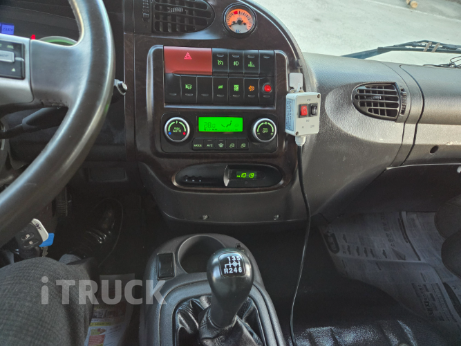 현대 메가트럭 280 후축 카고 8.5톤 수동 8