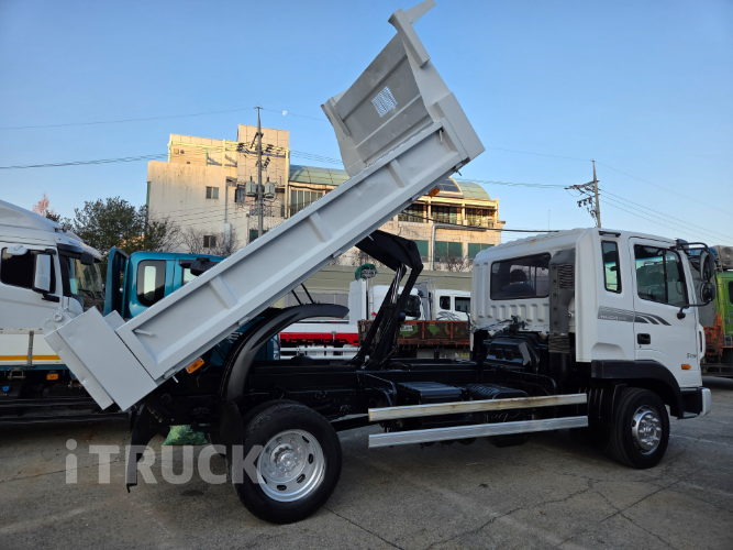 현대 메가트럭 화물덤프 5톤 0