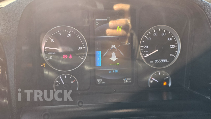 타타대우 우드칩 25톤 480 앞축 오토 9