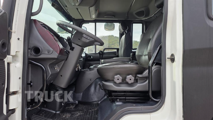 현대 메가트럭 250 단바리 익스하이탑 4.5톤 오토 10