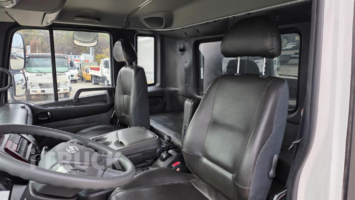 현대 메가트럭 250 단바리 익스하이탑 4.5톤 오토 11