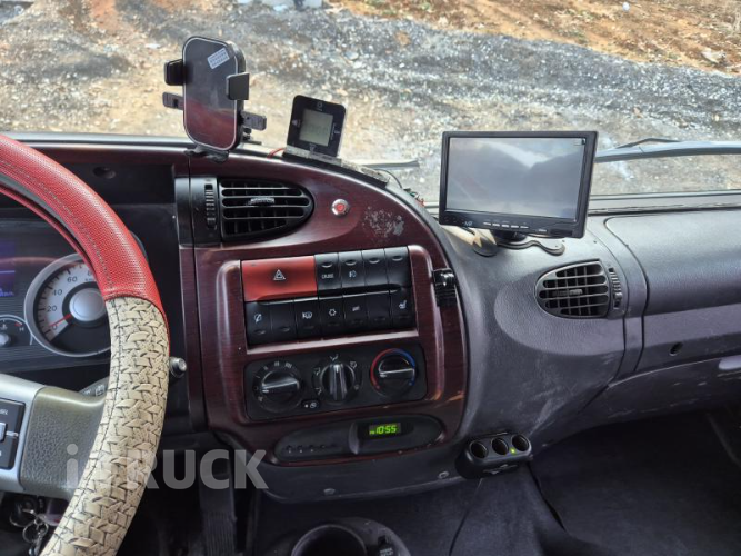 현대 메가트럭 250 단바리 윙바디 4.5톤 수동 9