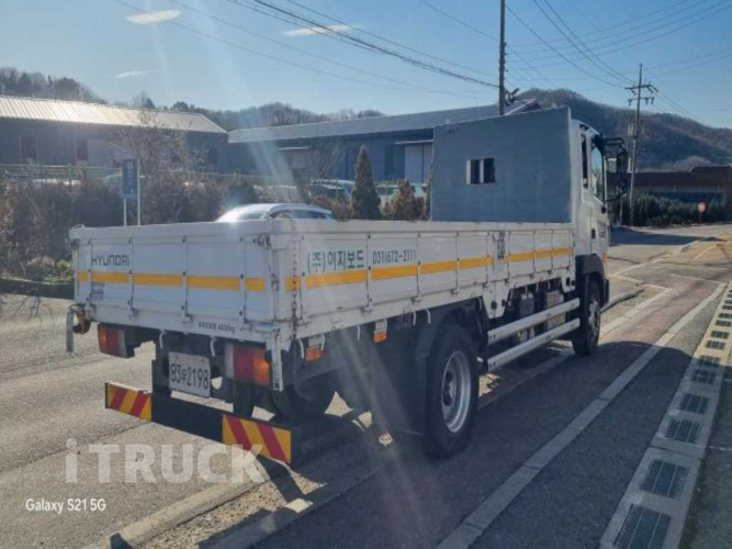 현대 메가트럭 280 단바리 카고 4.5톤 수동 6