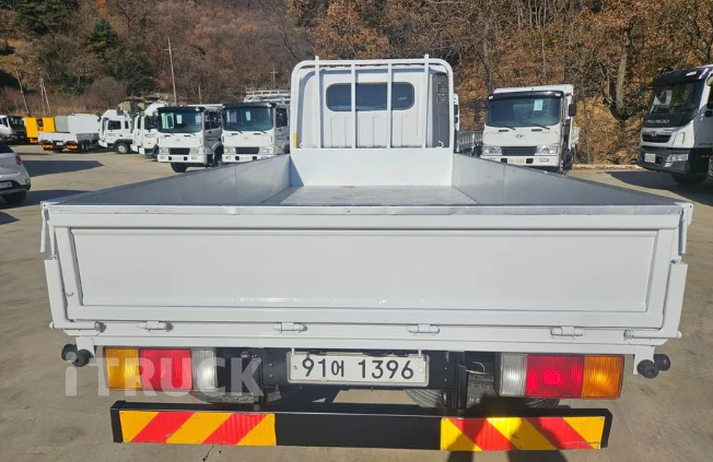 현대 올뉴마이티 2.5톤 카고 슈퍼캡 3