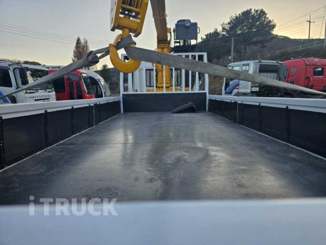 현대 카고크레인 수산 메가트럭 7.5톤 7