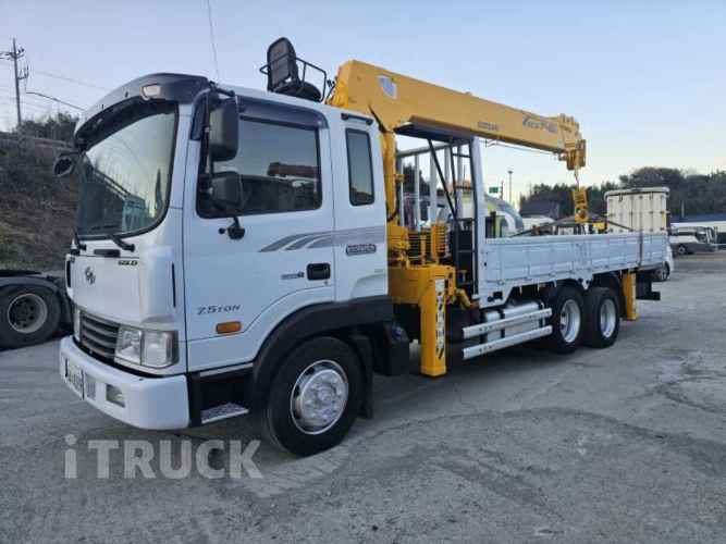 현대 카고크레인 수산 메가트럭 7.5톤 0