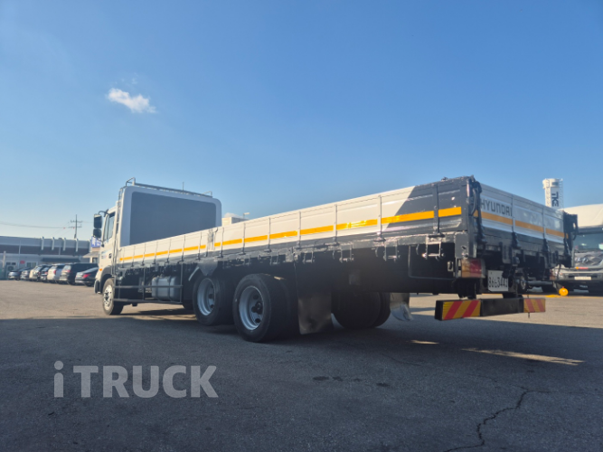 현대 메가트럭 250 단바리 카고 4.5톤 수동 9