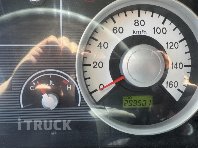 현대 메가트럭 250 단바리 카고 5톤 수동 9