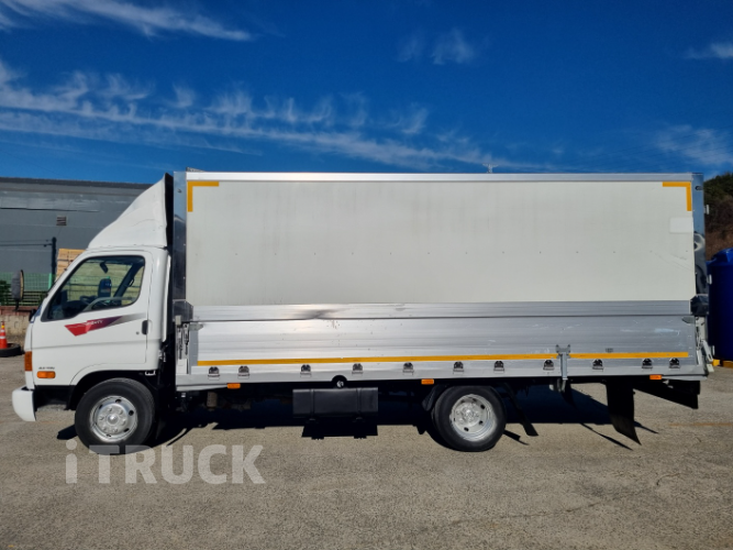 현대 이마이티 2.5톤 광폭 윙바디 2