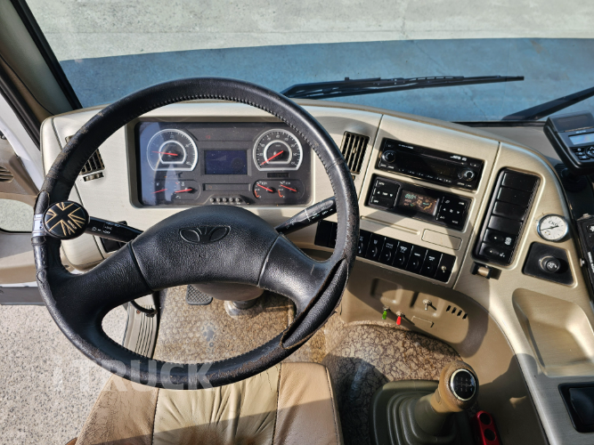 타타대우 노부스 270 후축 냉동탑 4.5톤 수동 11