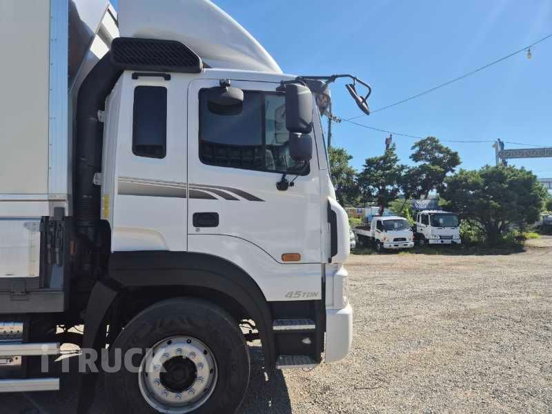 현대 메가트럭 와이드캡 300 후축 윙바디 6.5톤 수동 5